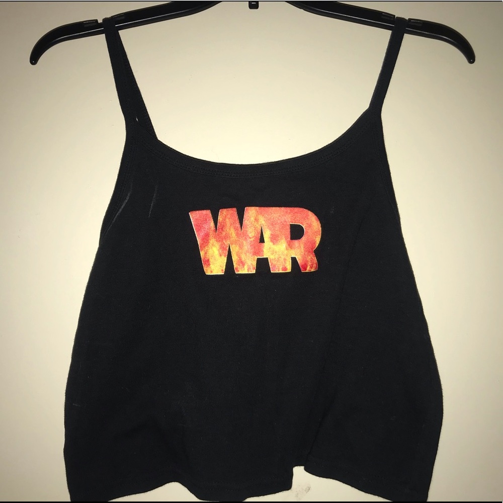 WAR tank top. 🖤